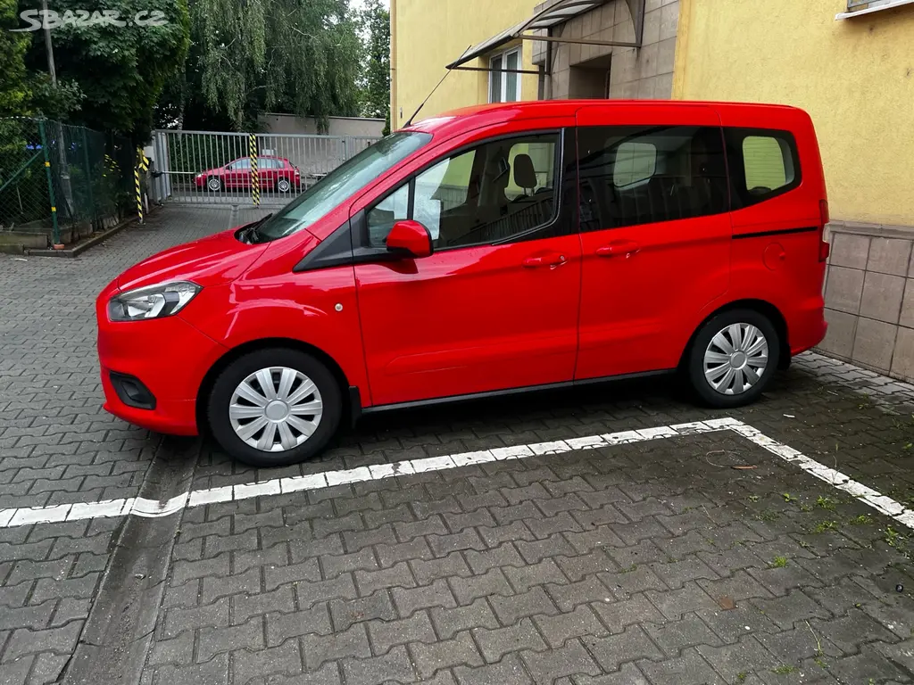 Ford Tourneo Courier 1.0 model 2019 naj. 72000 Km
